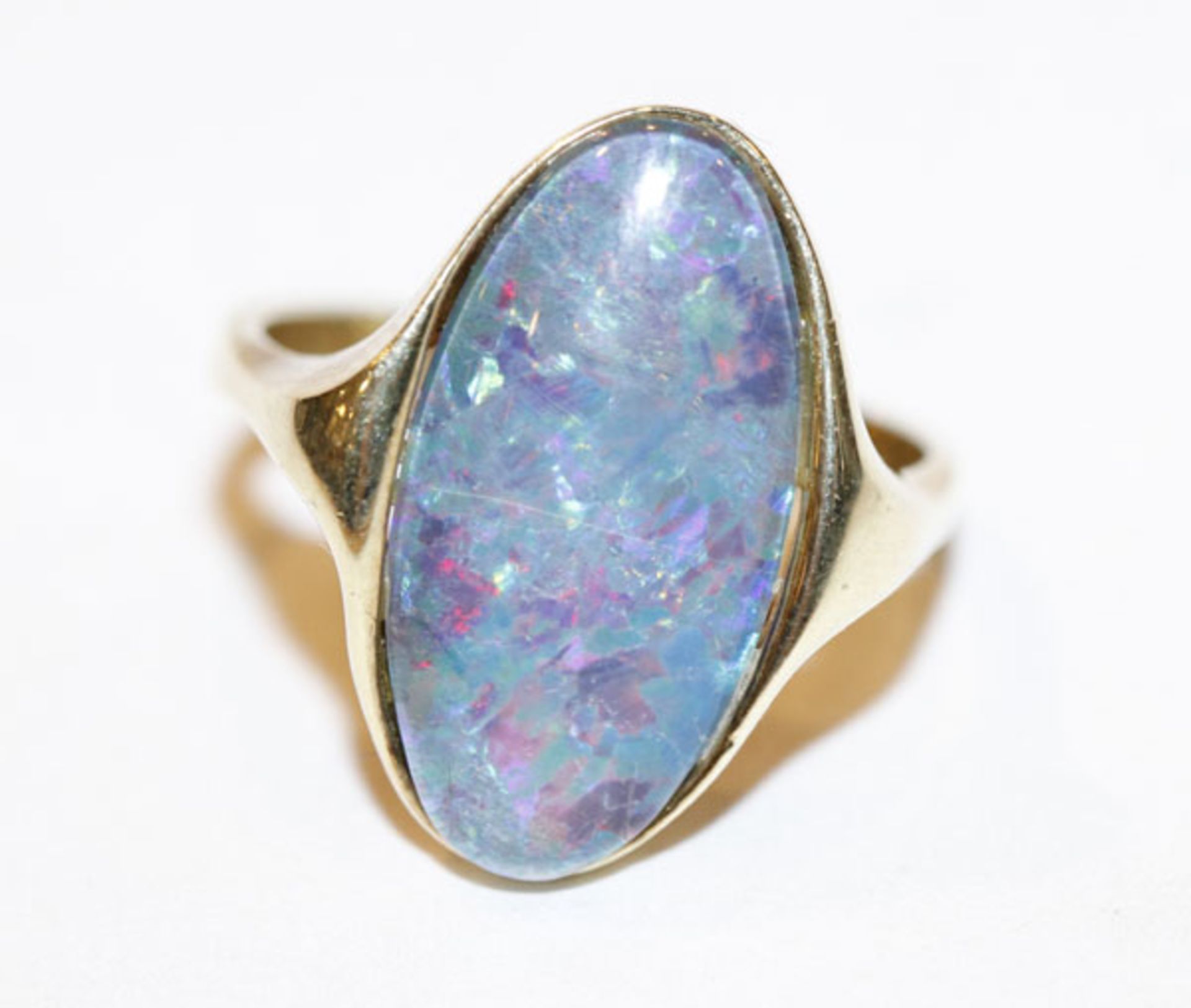 14 k Gelbgold Ring mit Opal-Triplette, 5,2 gr., Gr. 57