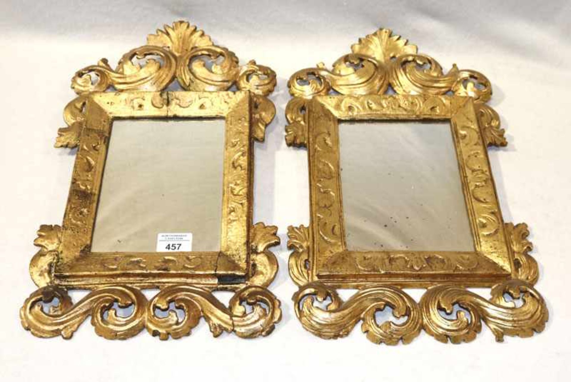 Paar Wandspiegel in dekorativem Goldrahmen, incl. Rahmen 47 cm x 29 cm, 19. Jahrhundert, teils