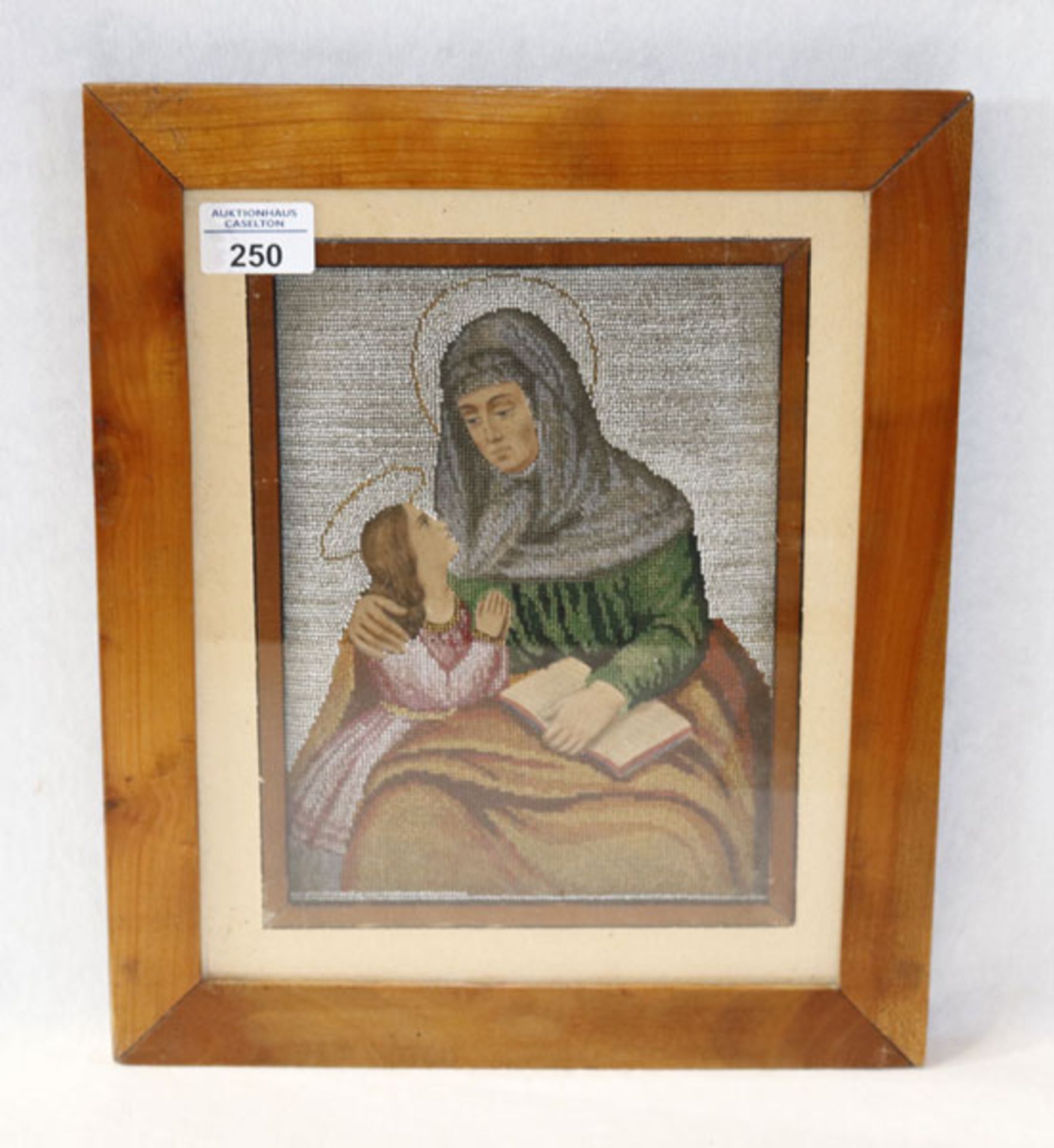 Perlenstickbild 'Anna lehrt Maria das Lesen', Gesichter gedruckt, feine Handarbeit unter Glas