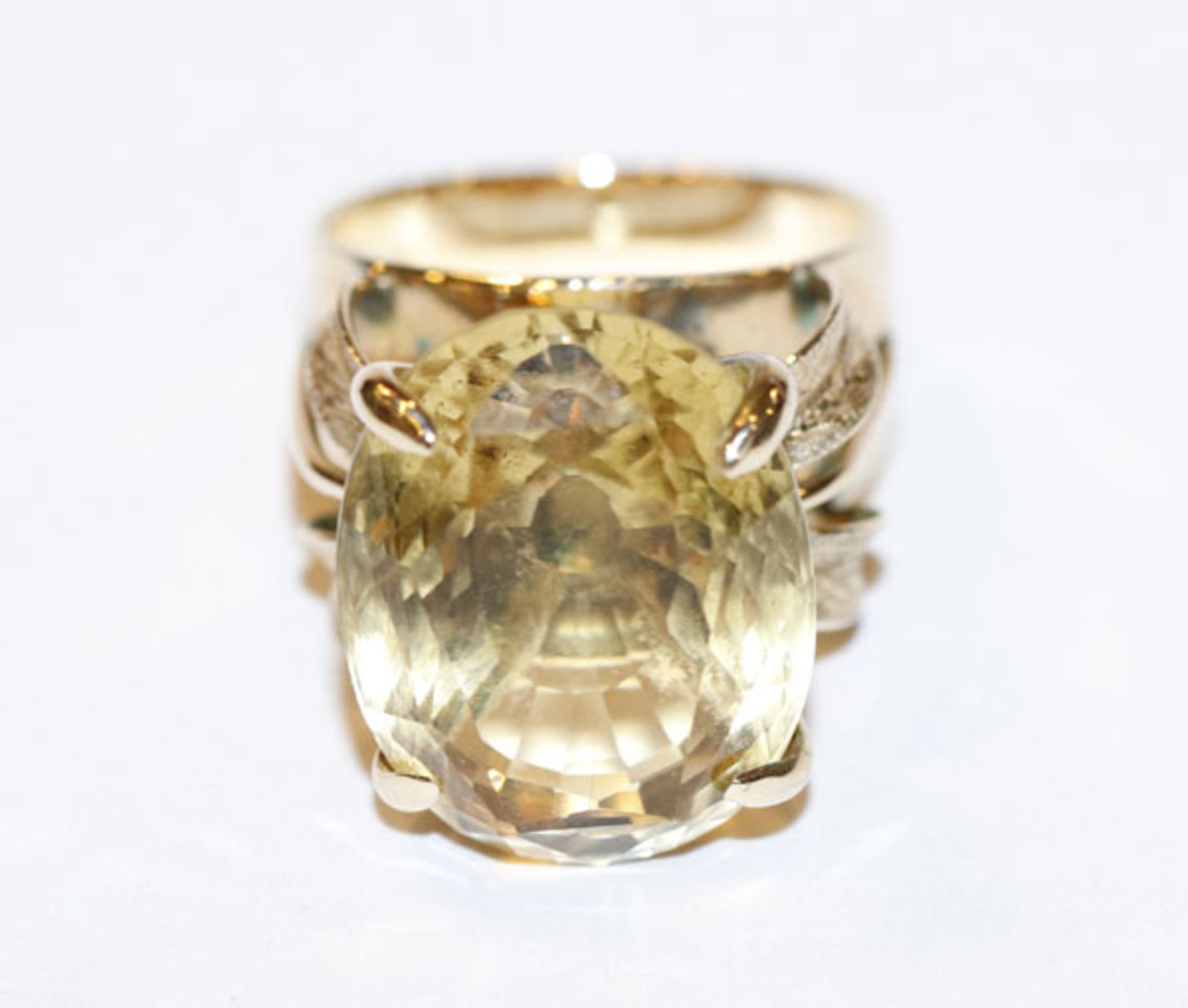 14 k Gelbgold Ring mit großem Citrin, 11,5 gr., Gr. 55