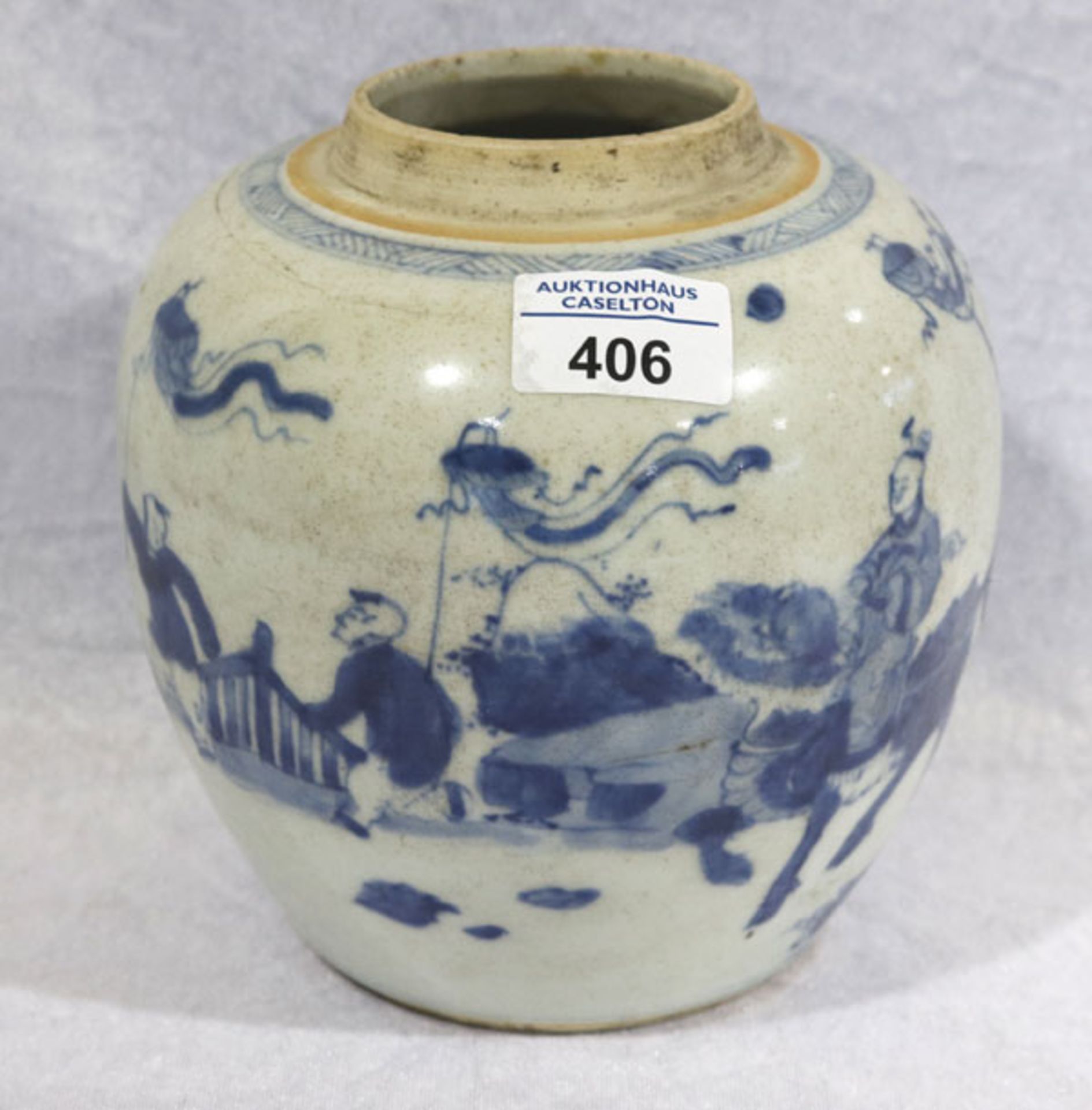 Chinesische Vase in bauchiger Form mit figürlichen Szenerien, Deckel fehlt, H 18 cm, D 17 cm,