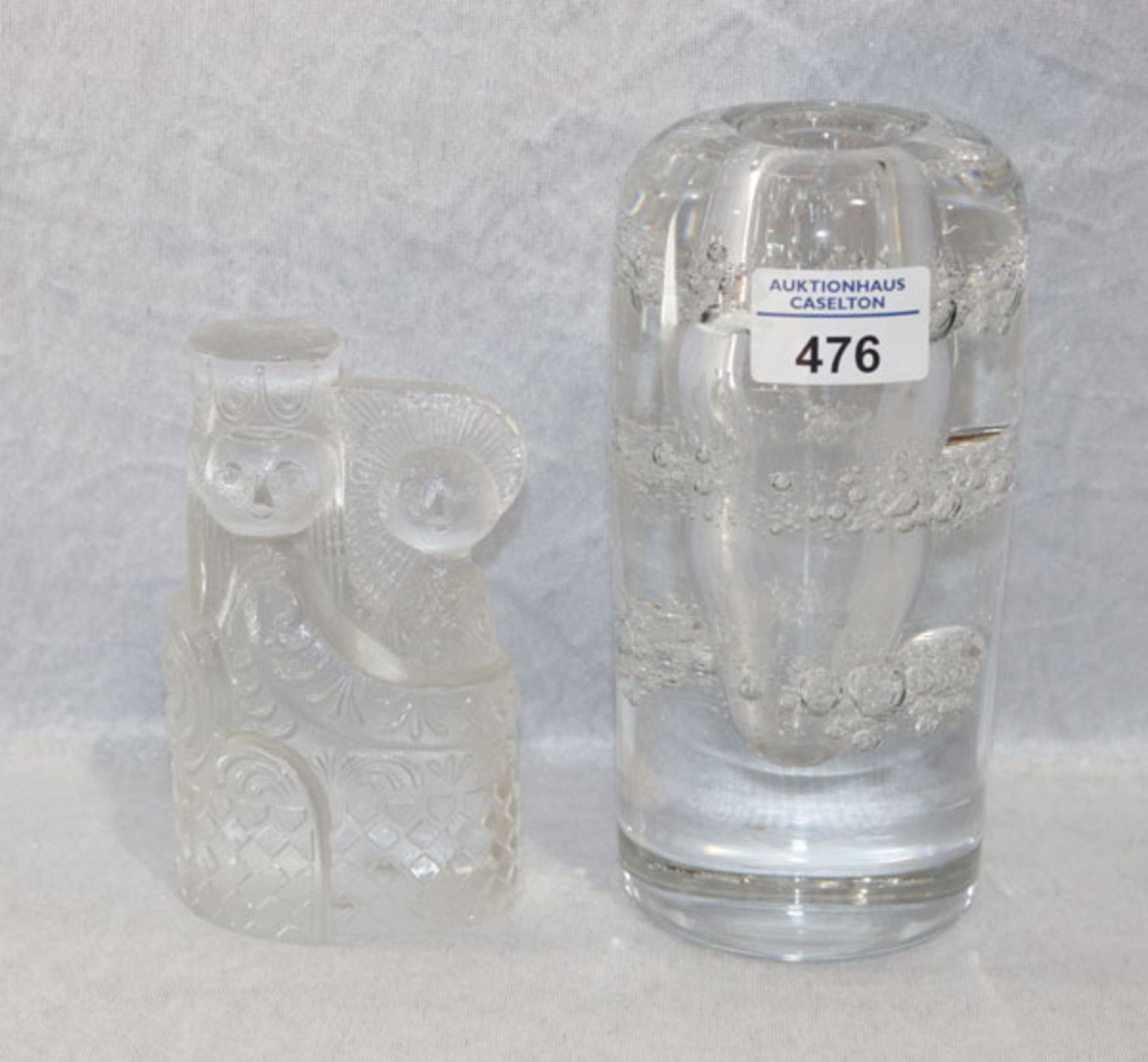 Rosenthal Glasfigur 'Maria mit Kind', H 13,5 cm, B 9 cm, T 7 cm, und schwere Glasvase, ohne Markung,