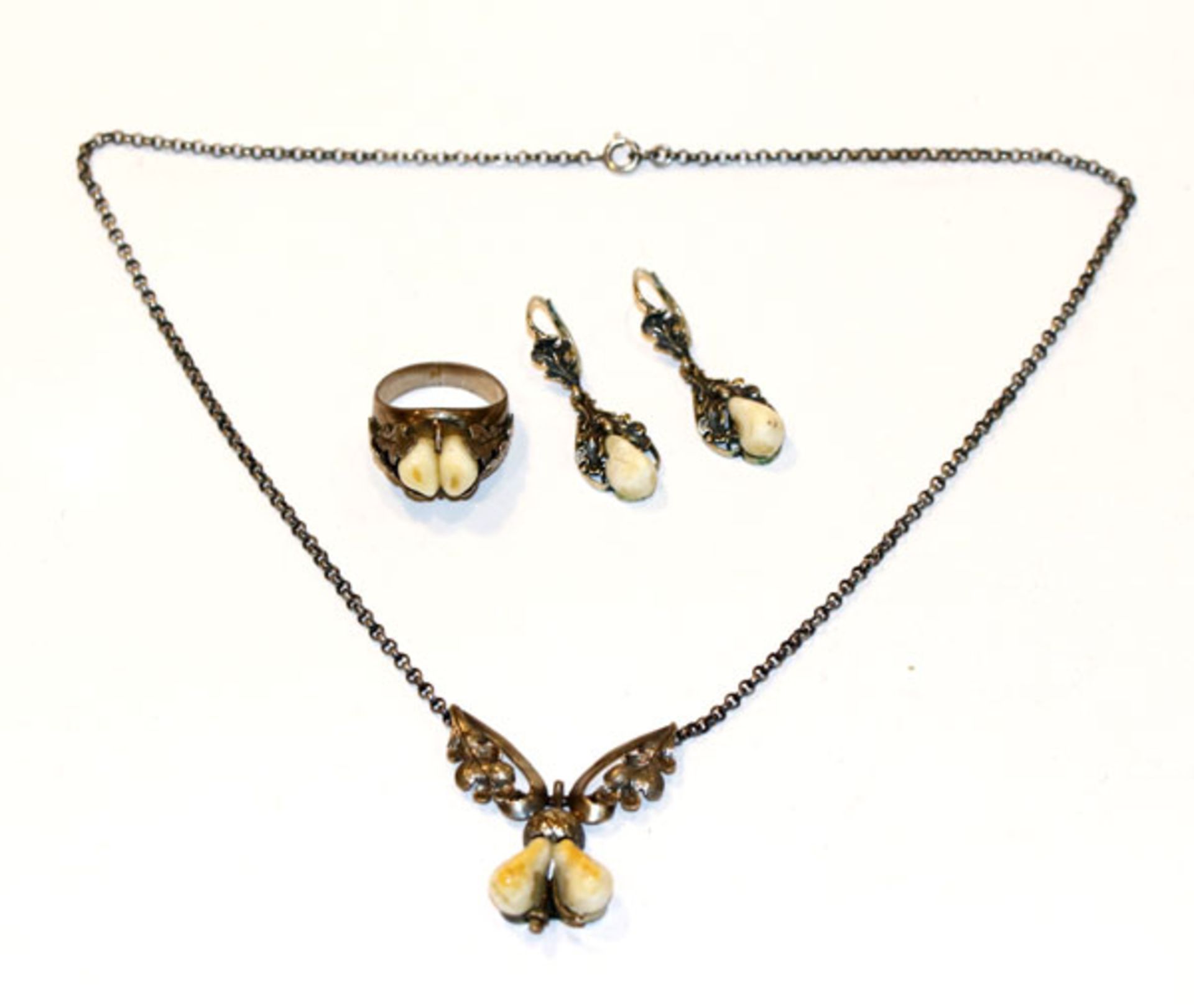 Silber Trachten-Schmuckset mit Grandeln und plastischem Eichenlaub: Collier, L 44 cm, Paar