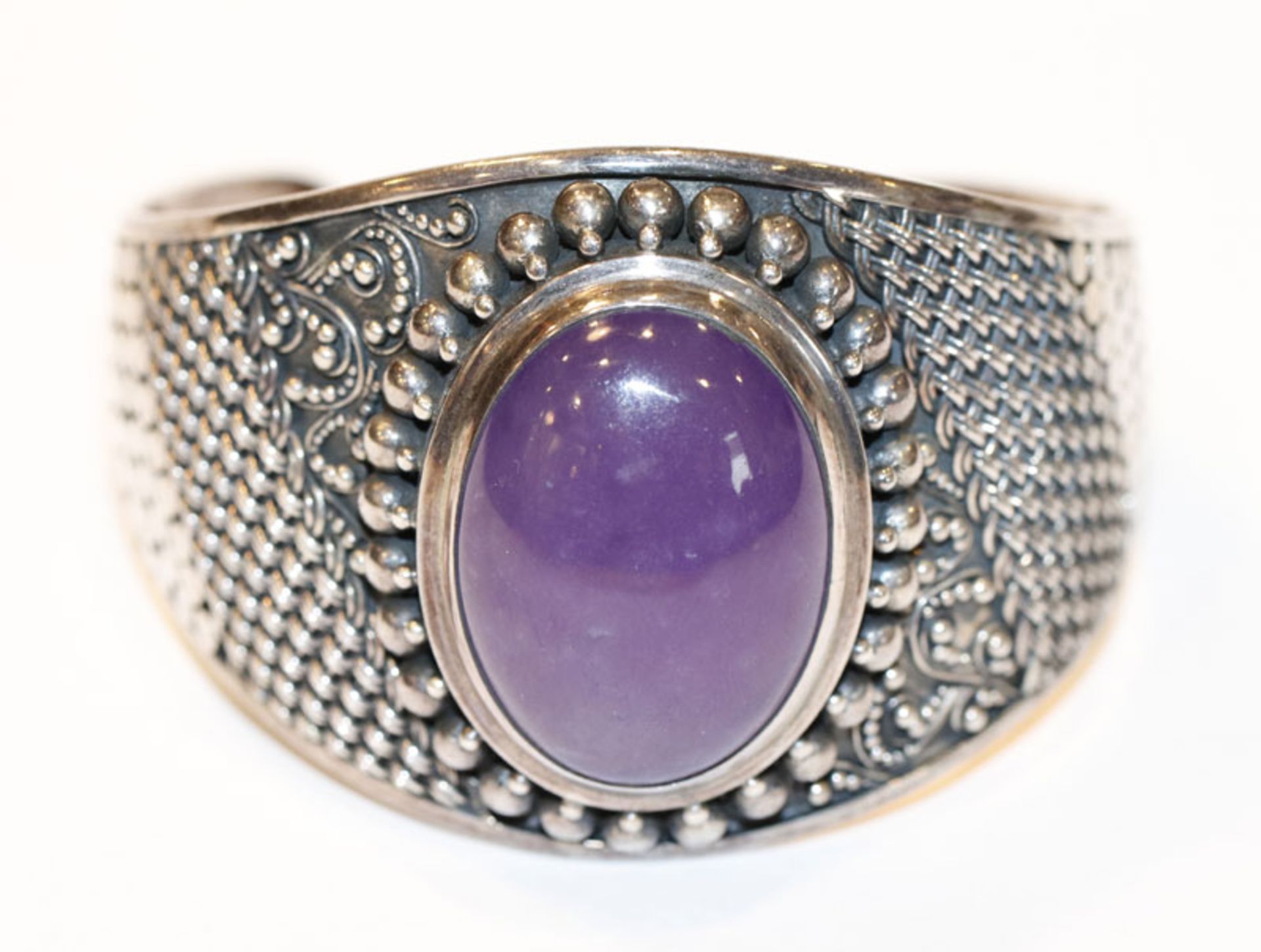 Sterlingsilber Armspange, fein verziert mit Amethyst, D 6 cm, 68 gr.