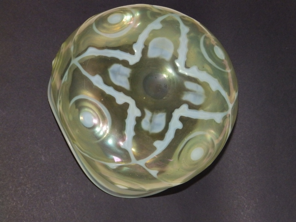 An art nouveau yellow opaline triform glass bowl, probably by the Whitefriars glassmaker James - Image 2 of 7