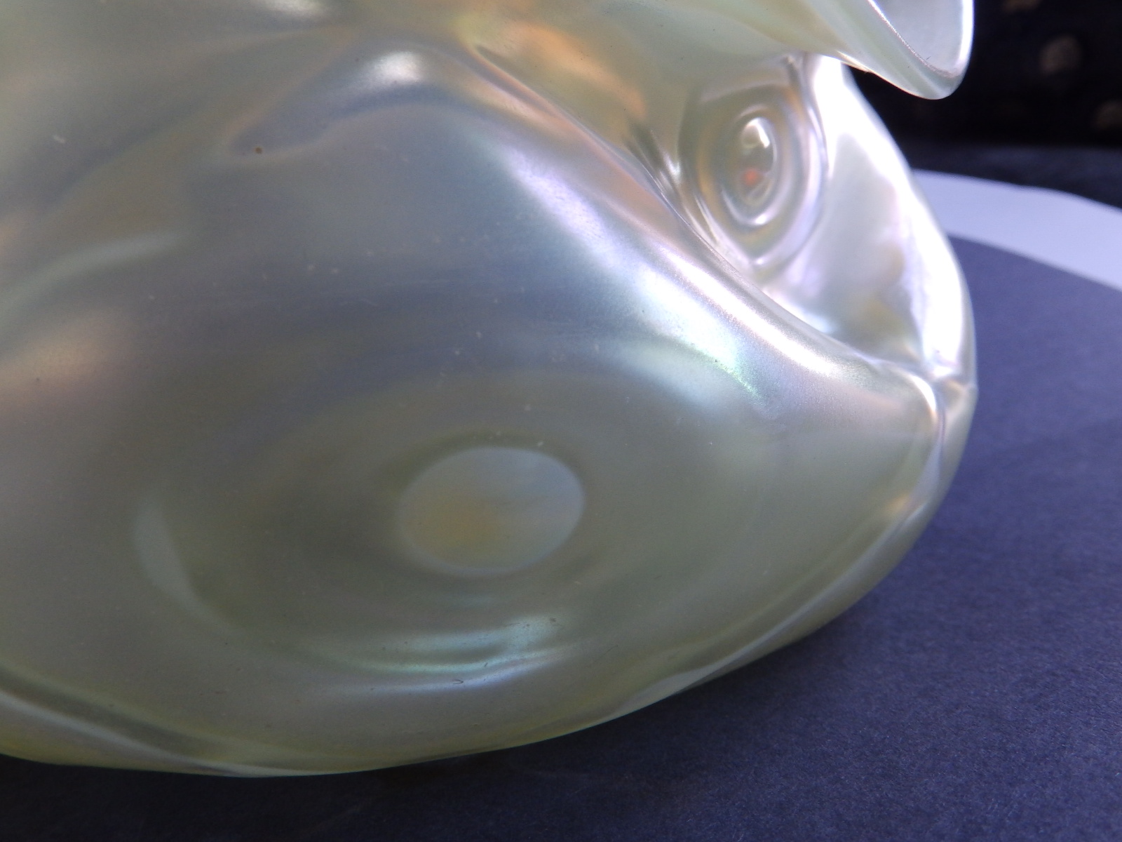 An art nouveau yellow opaline triform glass bowl, probably by the Whitefriars glassmaker James - Image 6 of 7