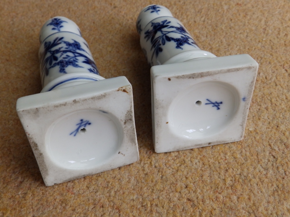 A small pair of Meissen blue & white porcelain candlesticks, 5.5” - one chipped. A small plate - Image 4 of 4