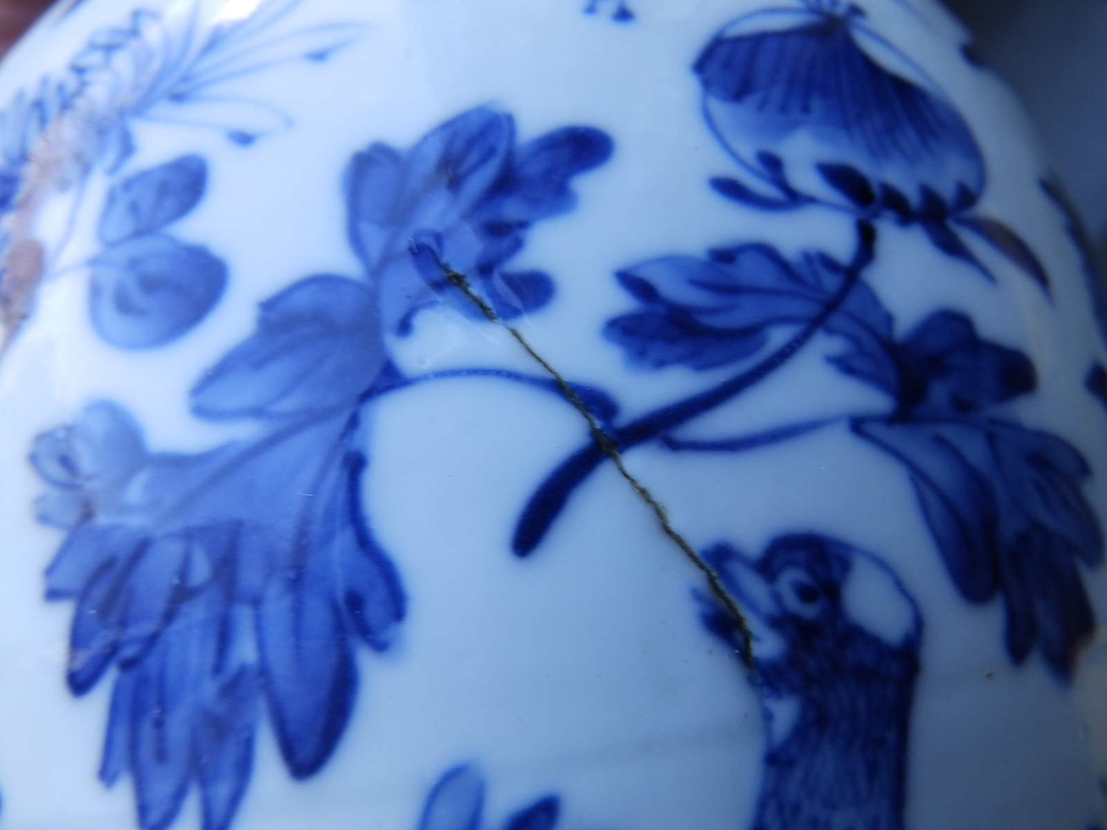 A pair of Chinese blue & white porcelain vases of shouldered form, decorated with scattered motifs - Image 9 of 9