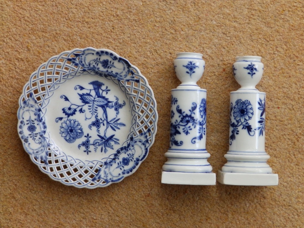 A small pair of Meissen blue & white porcelain candlesticks, 5.5” - one chipped. A small plate