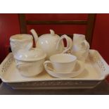 A reproduction Leeds creamware solo tea set on tray.