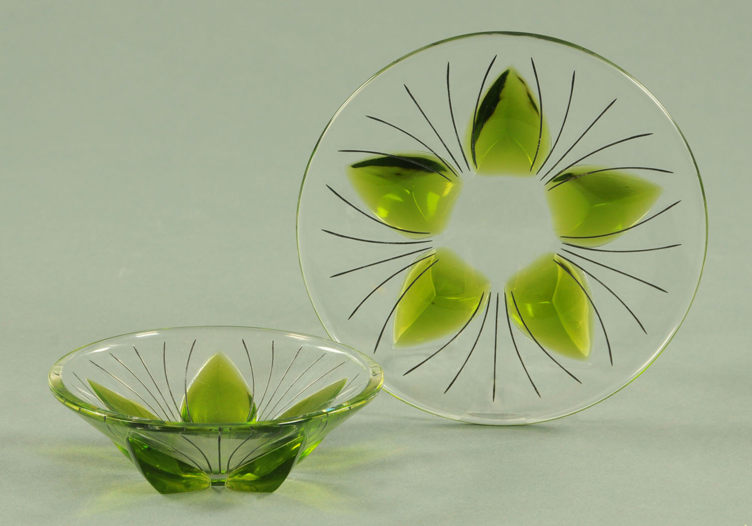 A Lalique moulded lotus bowl and stand, post 1945,