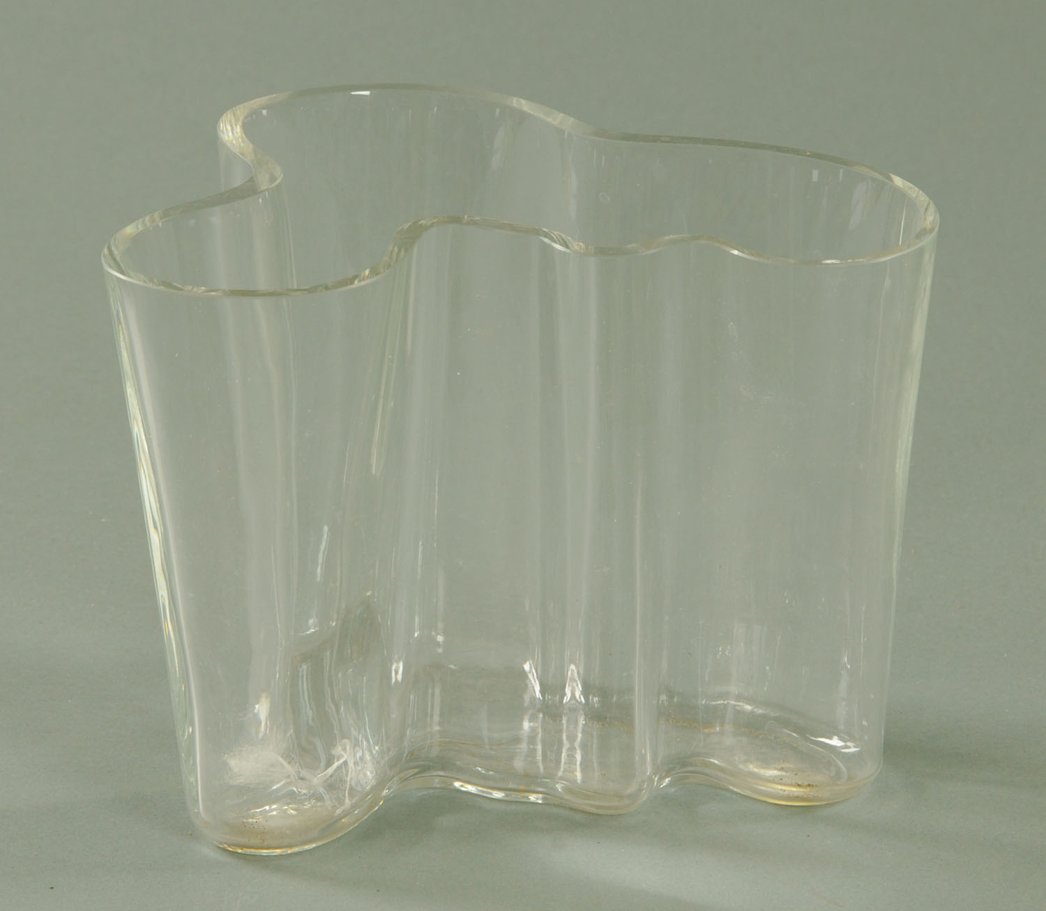 Alvar Aalto (1898-1976), a clear glass "Savoy" vase, mid 20th century,