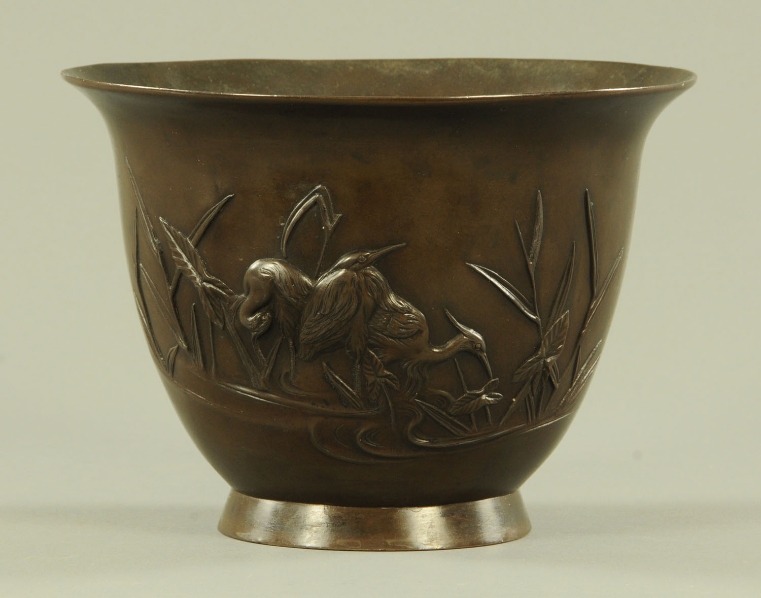 A Japanese bronze jardiniere, Meiji period,