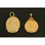 A 9 ct gold circular locket,