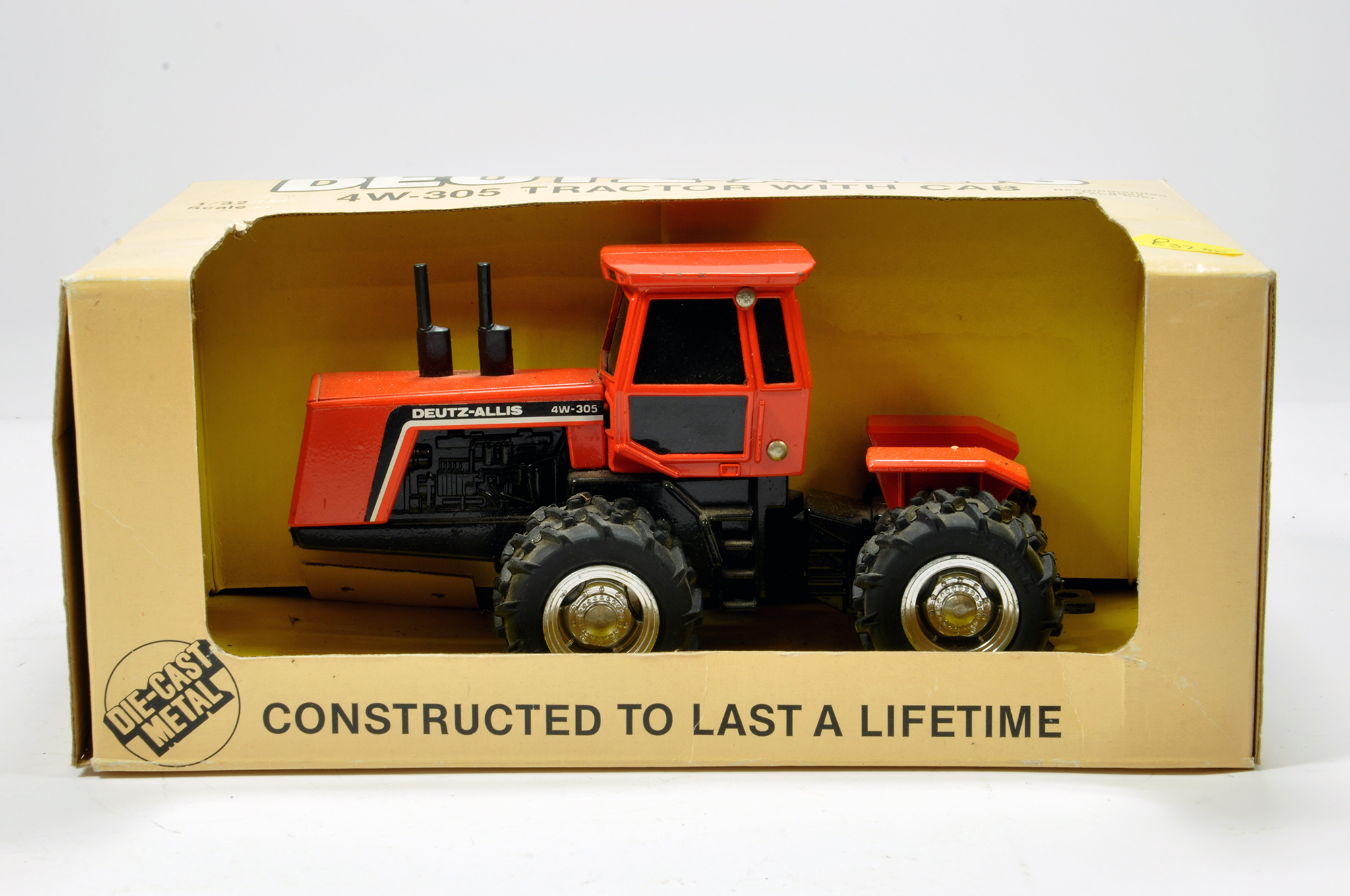 Ertl 1/32 Deutz Allis 4W-305 Tractor. E to NM in Box.