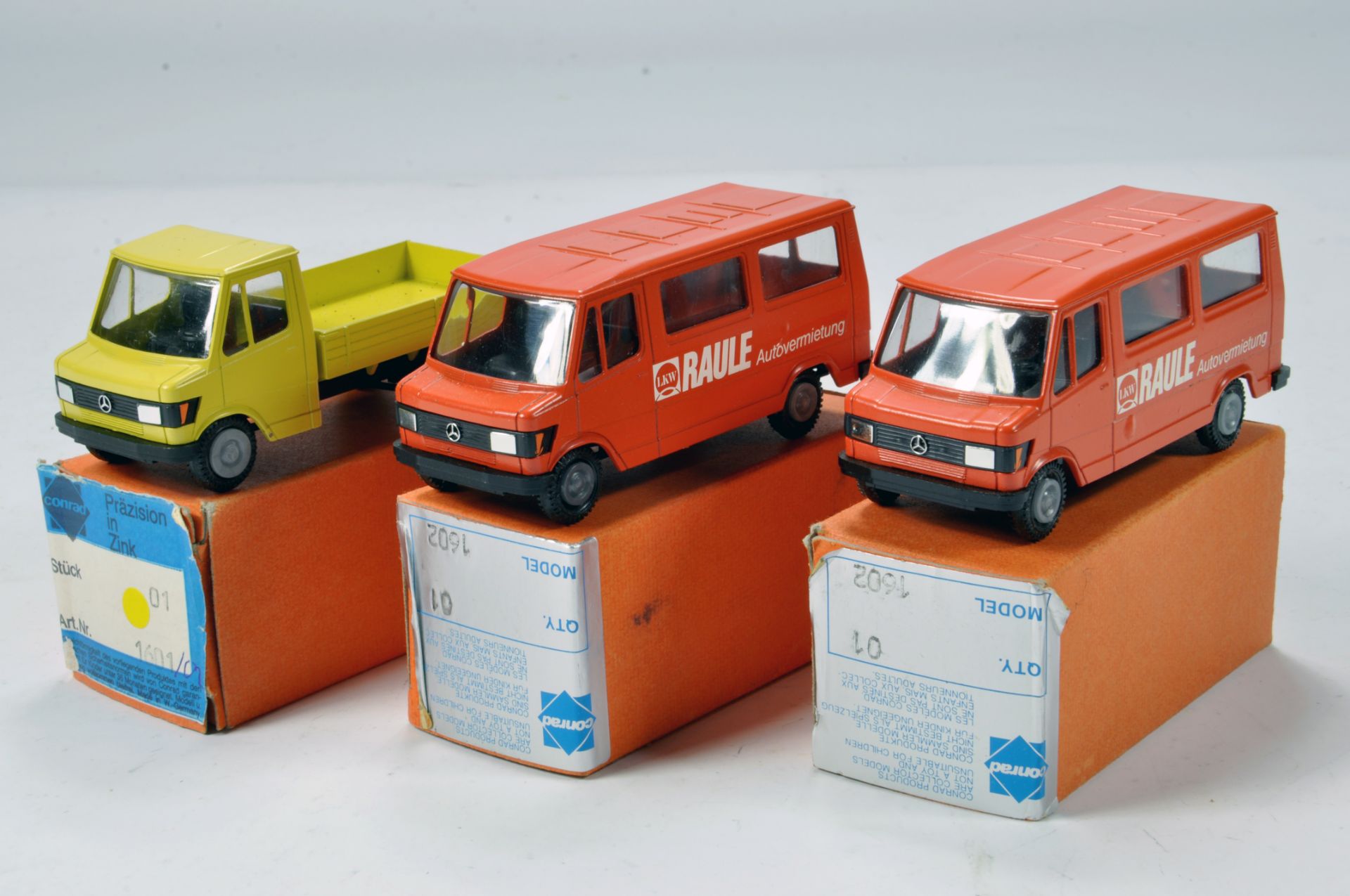 Conrad 1/50 Construction Diecast No. 1601 / 1602 Mercedes Benz Vans. Scarce Promotional Issues. E to
