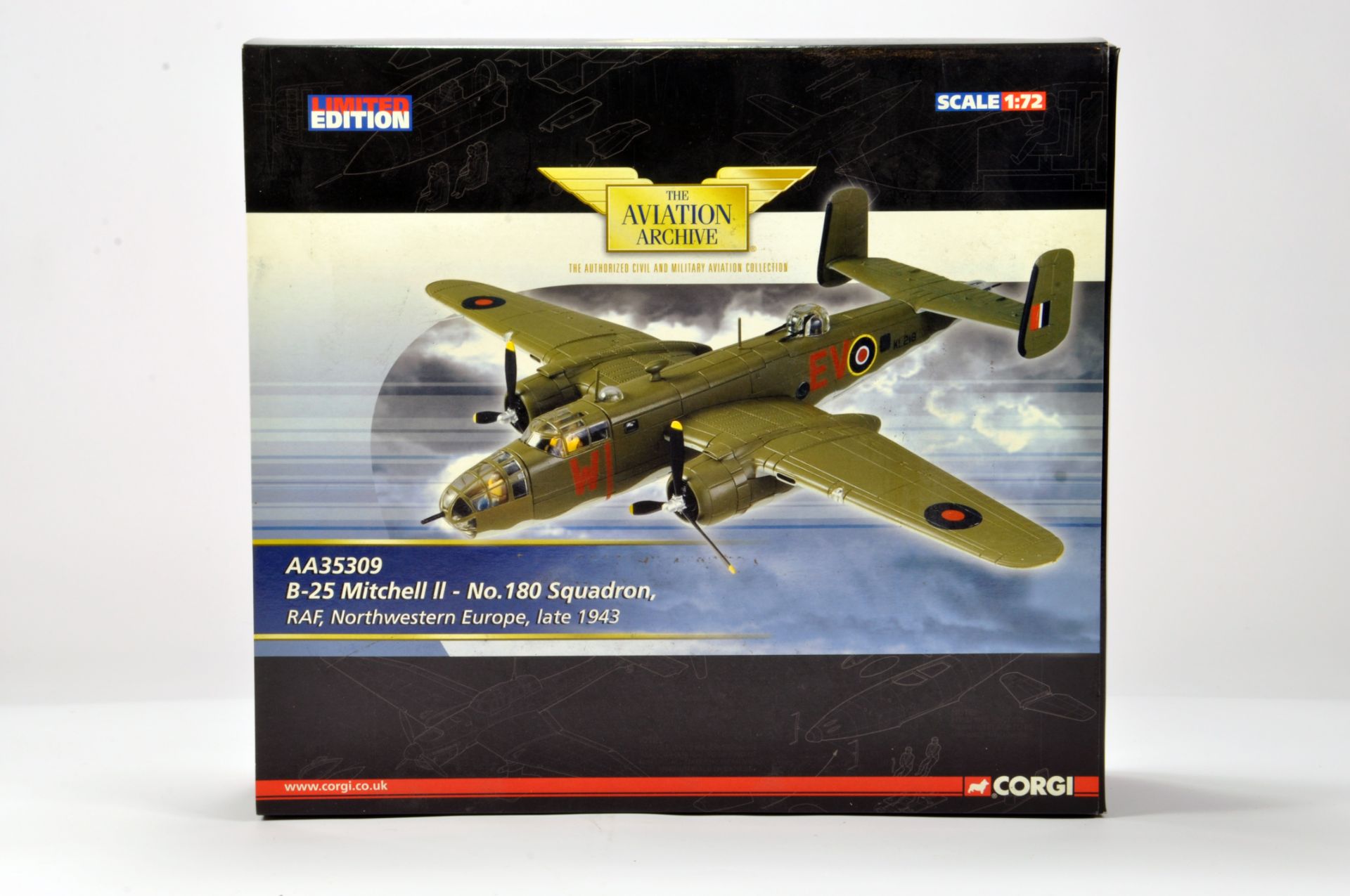 Corgi 1/72 Diecast Aircraft Aviation Archive No. AA35309 B-25 Mitchell B-25. Delicate model