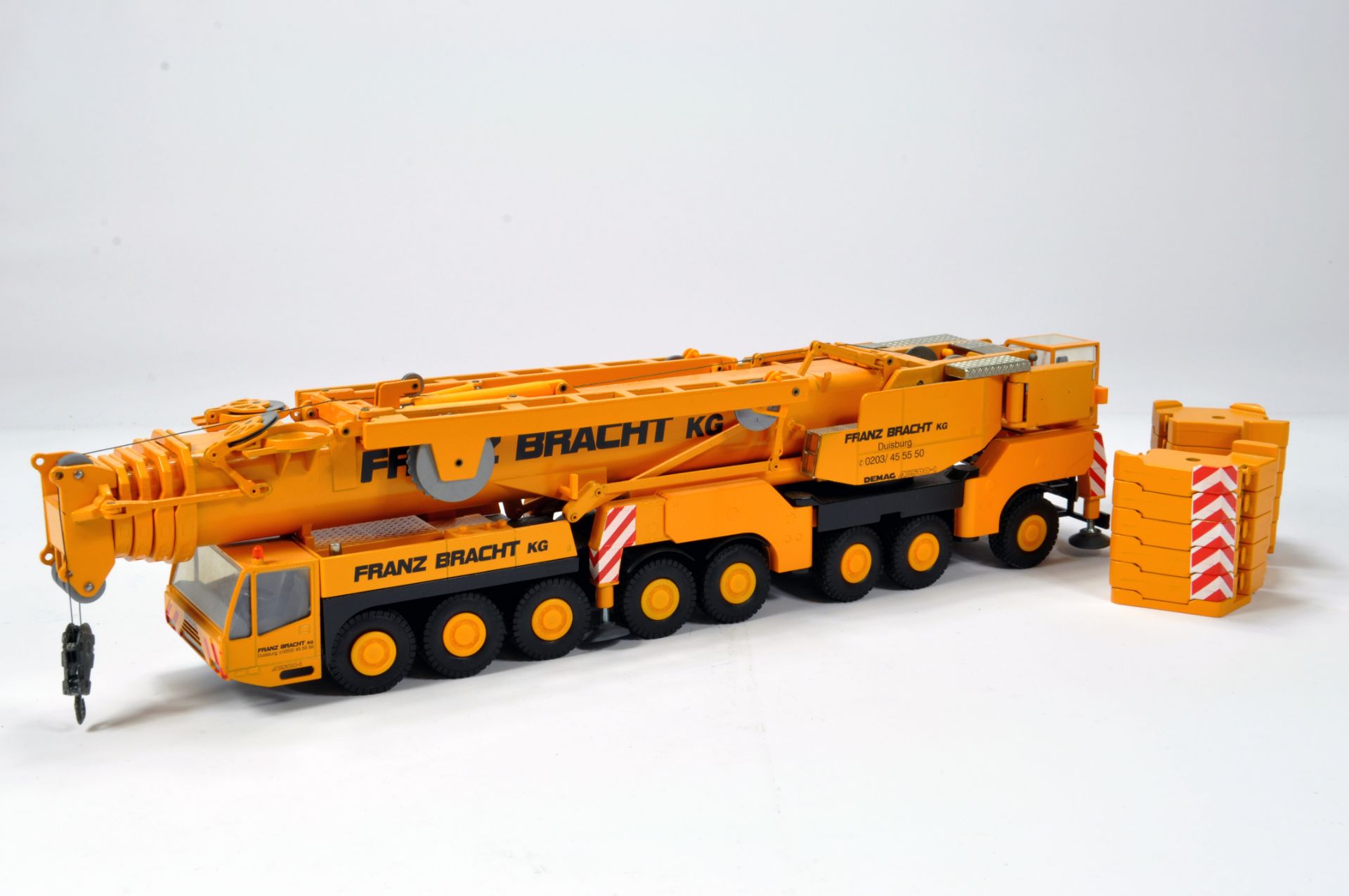 Conrad 1/50 Construction Diecast No. 2098/02 Demag AC500-1 Mobile Crane. Franz Bracht KG. Very
