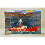 Eastern Express Plastic Model Kit 1/110 Trinity House Lighthouse Ship. Vendor informs kit is