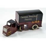 Dinky No.33r Pre-War Mechanical Horse and Railway Trailer in LMS livery. Item is in maroon with
