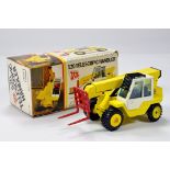 NZG 1/35 Construction Diecast Issue comprising No. 175 JCB 520 Telescopic Handler. Fine example is