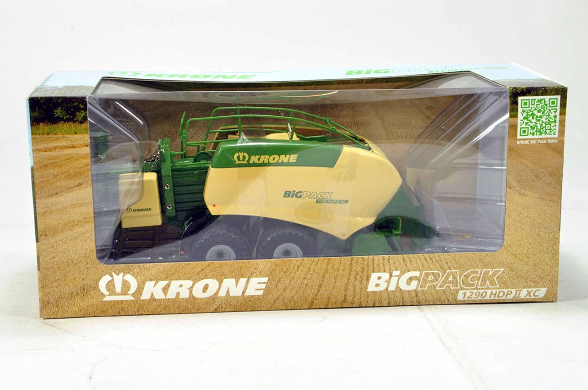 USK 1/32 Farm Issue comprising Krone Big Pack 1290 HDP Baler. NM to M in Box.