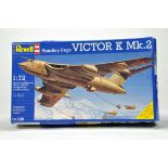 Revell 1/72 Plastic Aircraft Kit comprising Handley Page Victor K. Vendor advises complete.