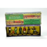 Hornby O Gauge No. 3 Railway Passengers consisting of 7 metal figures. VG to E in F to G Box.