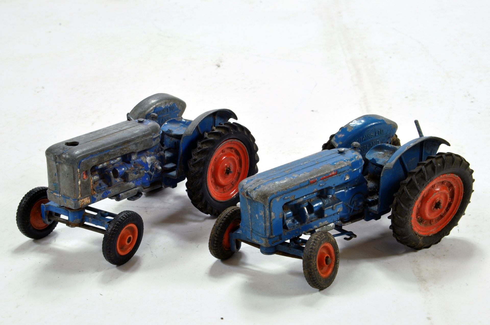 Duo of Britains Fordson Major Tractors. For Spares / Repair hence F. (2)