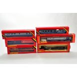 Hornby Triang Railway Trains group of passenger coaches and rolling stock etc. (6)