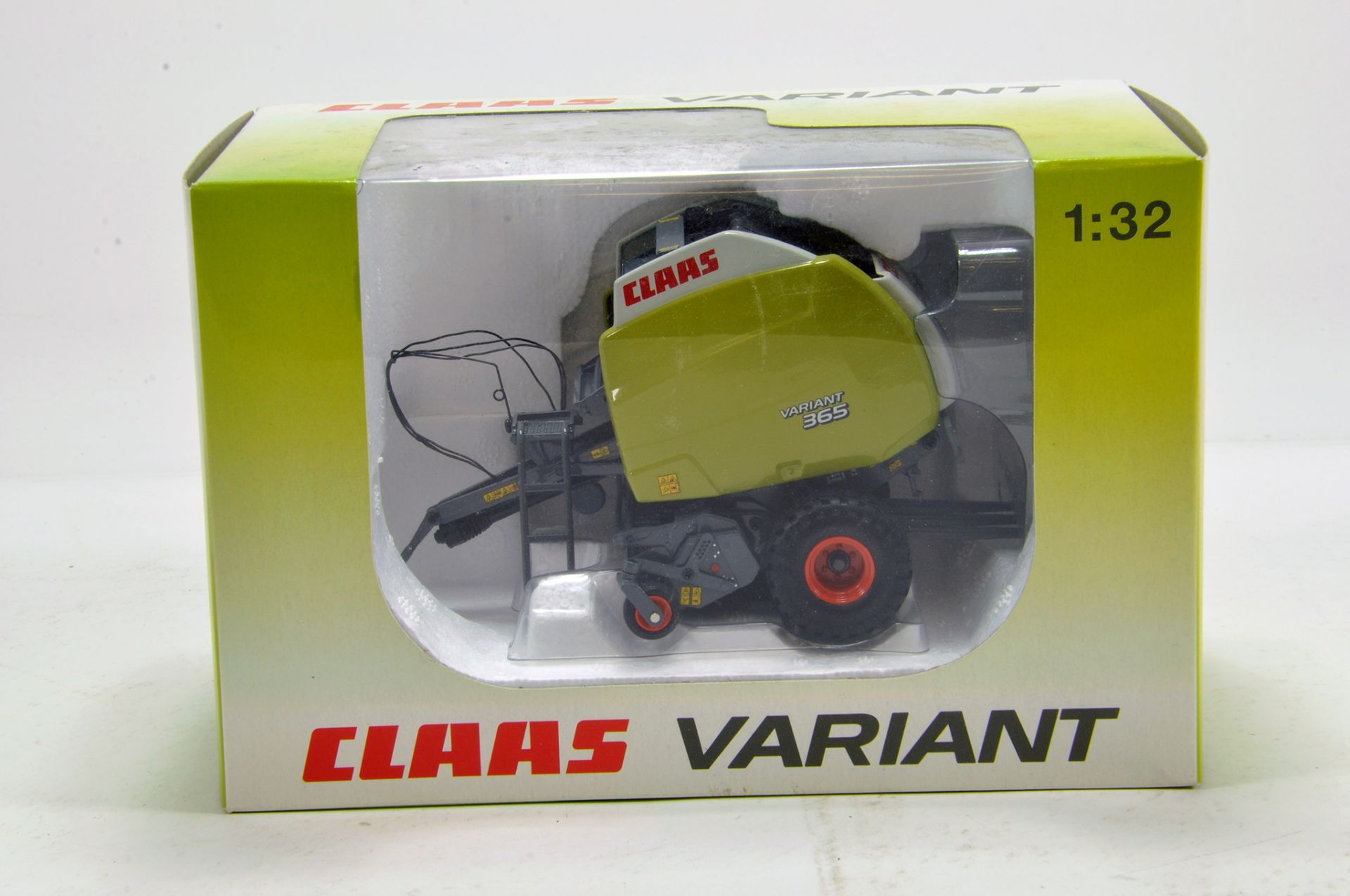 Universal Hobbies 1/32 Claas Variant Baler. E to NM to M in Box.