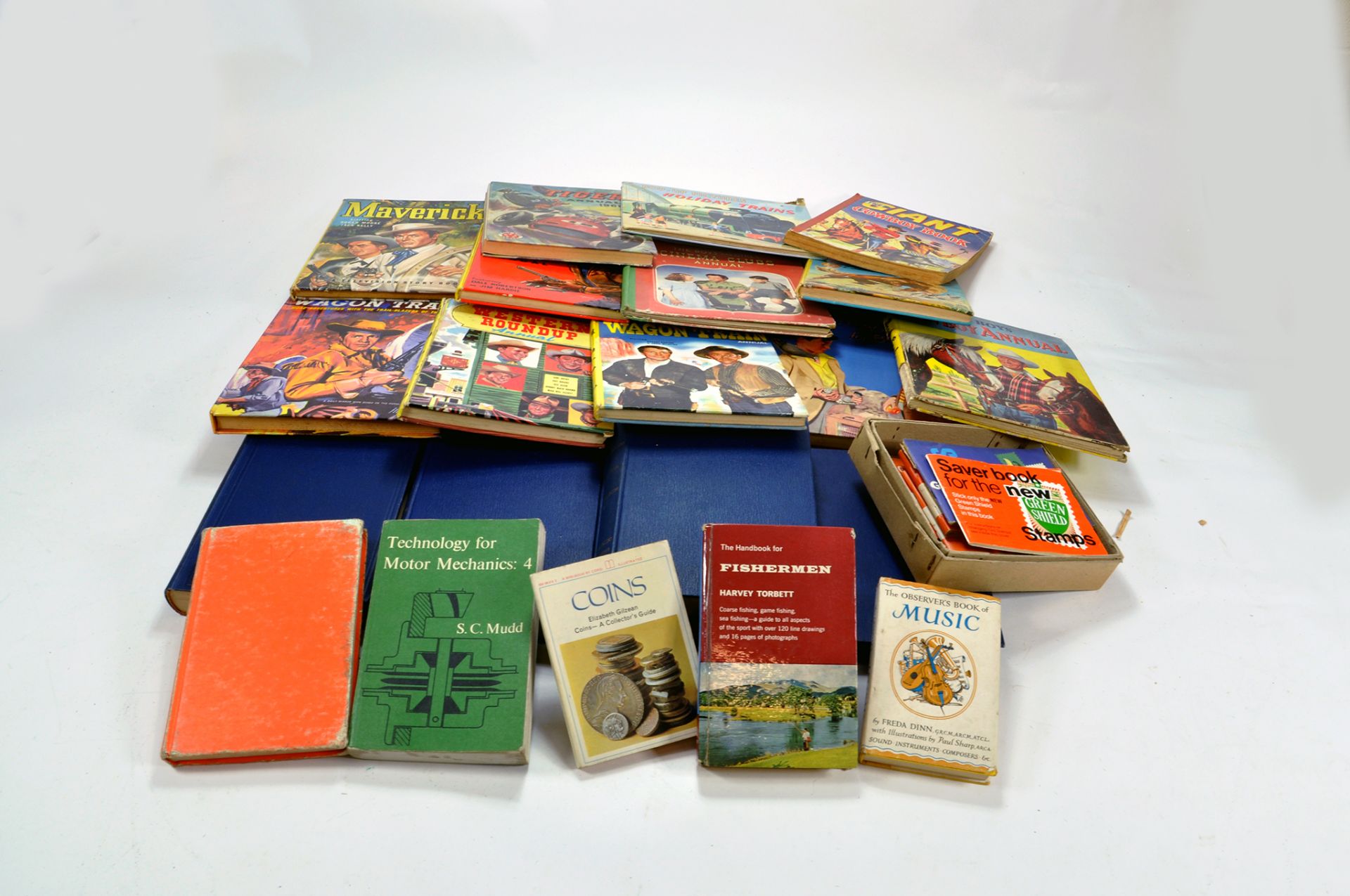 An interesting group of old annuals and literature comprising also of stamps and motor mechanic