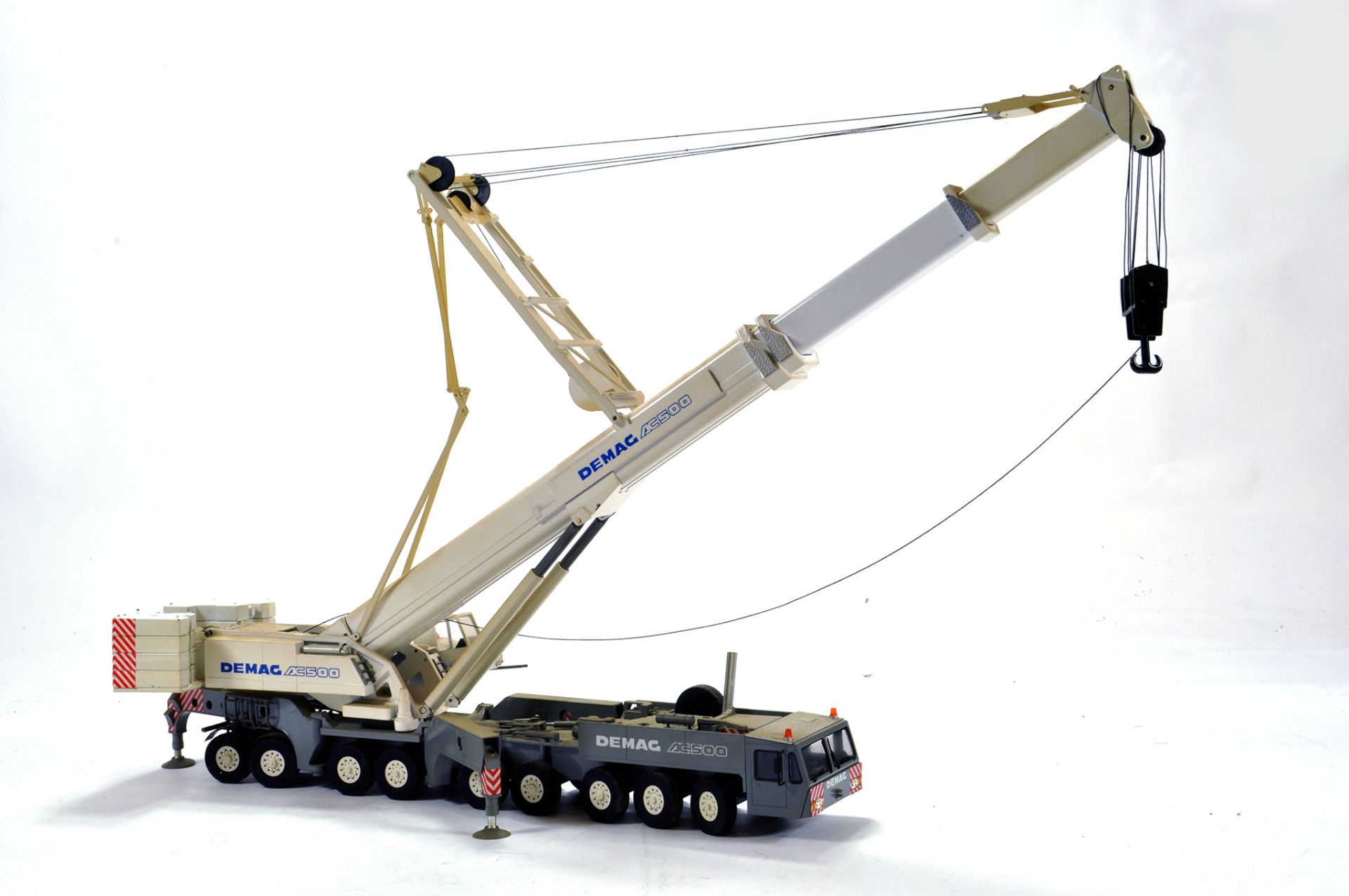 Zon Models (Holland) 1/50 construction issue comprising Demag AC500 Mobile Truck Crane. A scarce