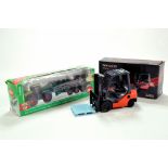 Misc diecast group comprising Siku 1/87 farm set and Tonero Toyota Forklift. NM in Boxes. (2)