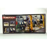 Scarce Impressive No. 1404 Plastic Model Kit in 1/100 scale of the Robotech Factory. Complete.