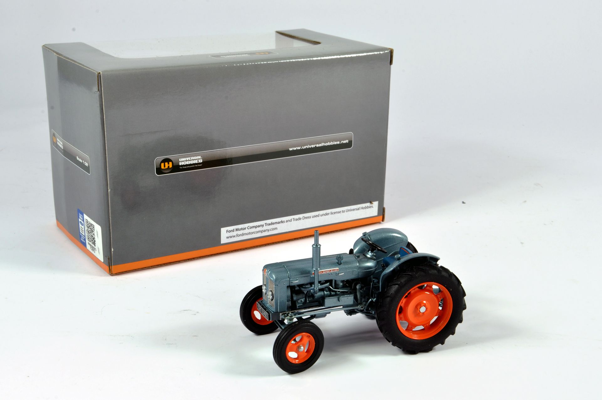 Universal Hobbies 1/32 Farm Issue comprising Fordson Super Major Tractor Launch Edition. E to NM