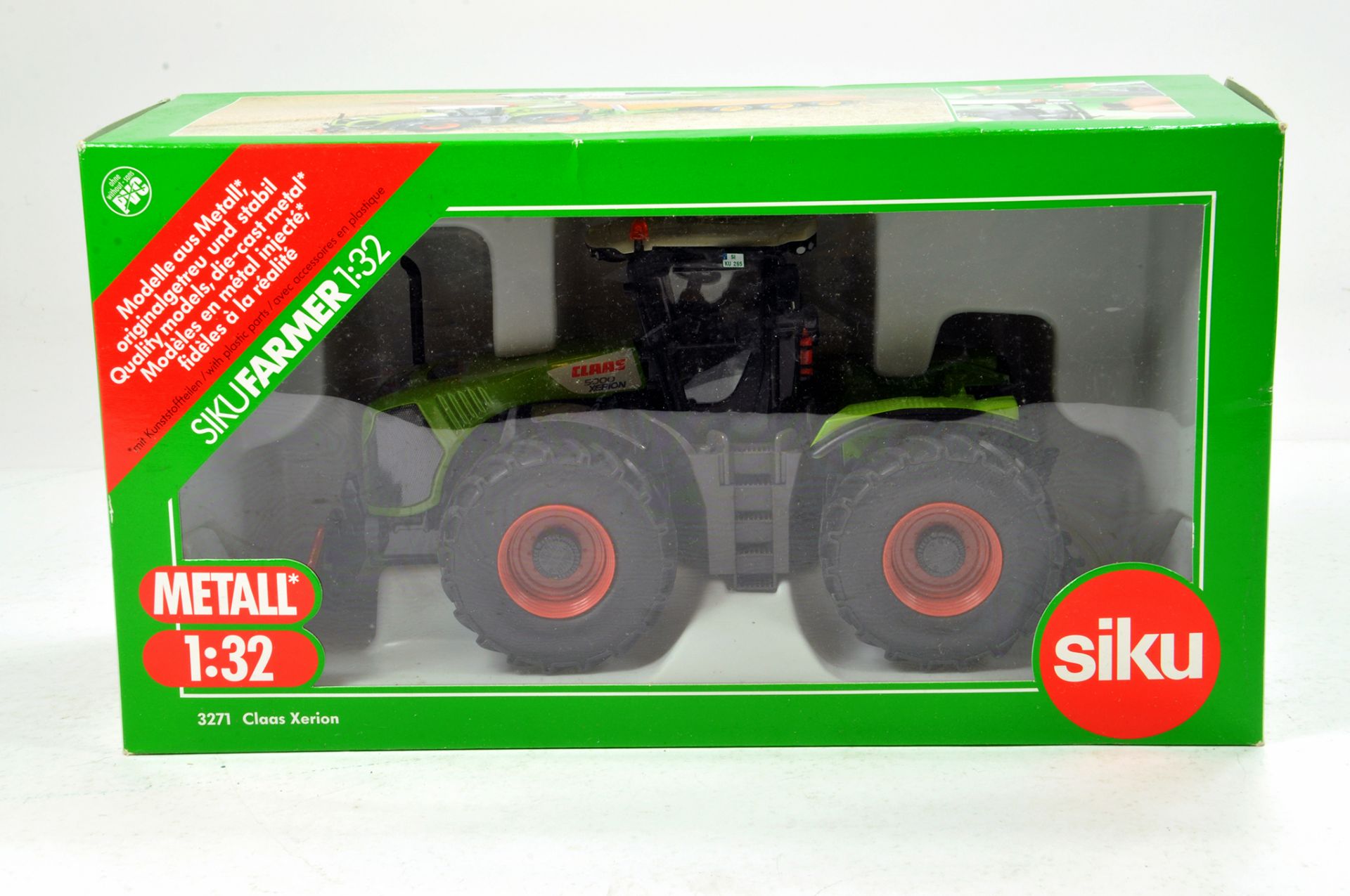 Siku 1/32 Farm Issue comprising Claas Xerion 5000 Tractor. NM in Box.