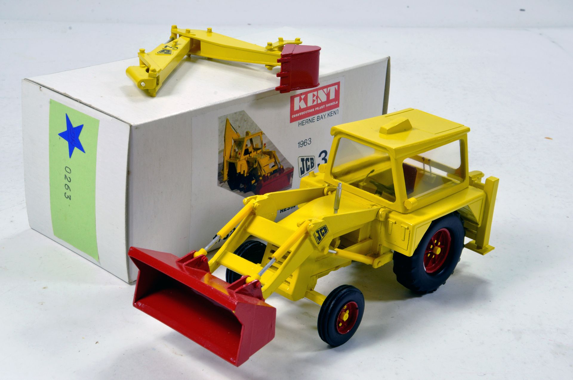 Scarce Kent Construction Models Resin 1/32 issue comprising 1963 JCB 3 Excavator Loader. Generally E