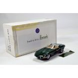 Franklin Mint 1/24 Harrods Special Edition Jaguar XKE Roadster. Impressive highly detailed piece