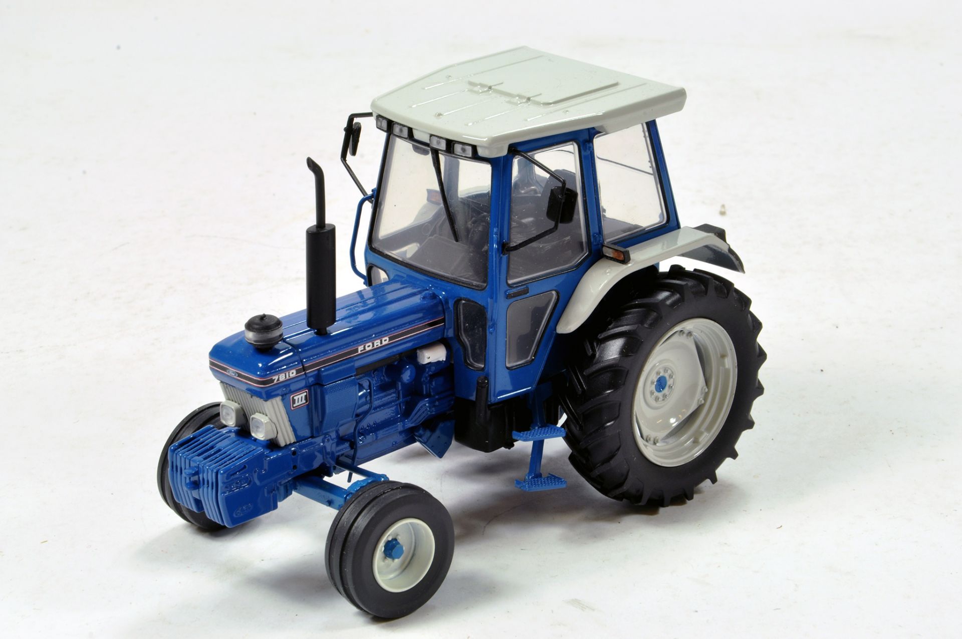 Extremely Rare Universal Hobbies based conversion (by Modelfarmer.co.uk) of a Ford 7810 2WD Tractor.