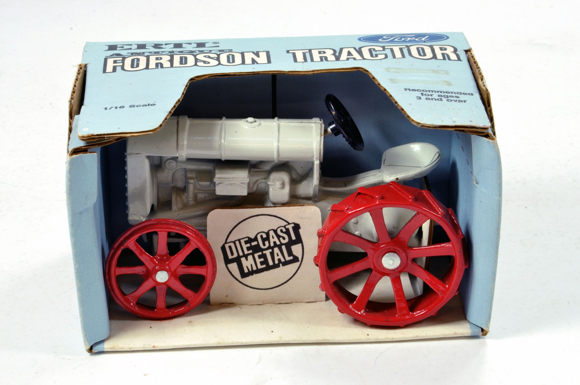 Ertl 1/16 Fordson Tractor. Nice example is E in Box.