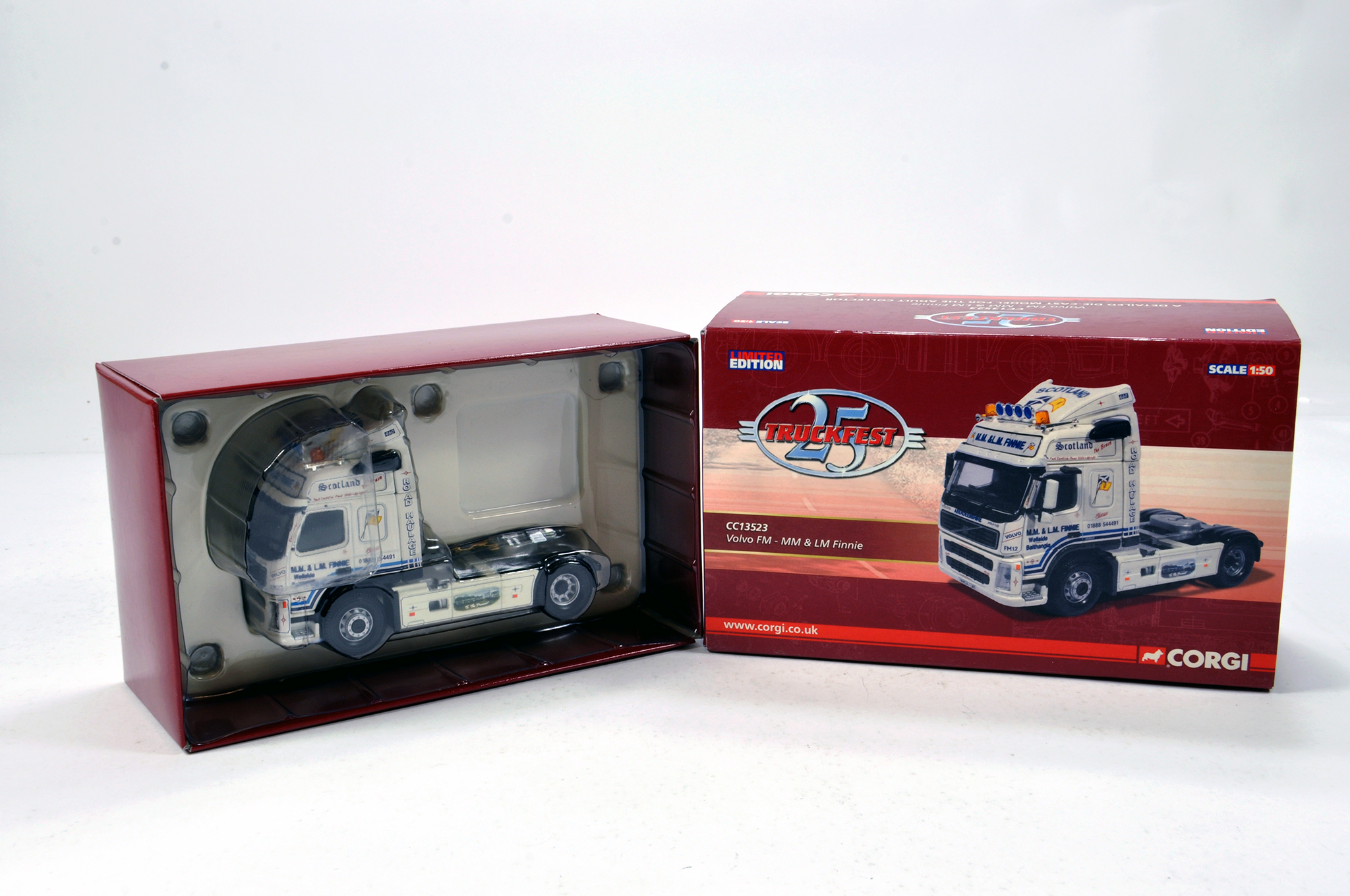 Corgi 1/50 Diecast Truck Issue comprising Truckfest Special No. CC13523 Volvo FM Tractor in livery