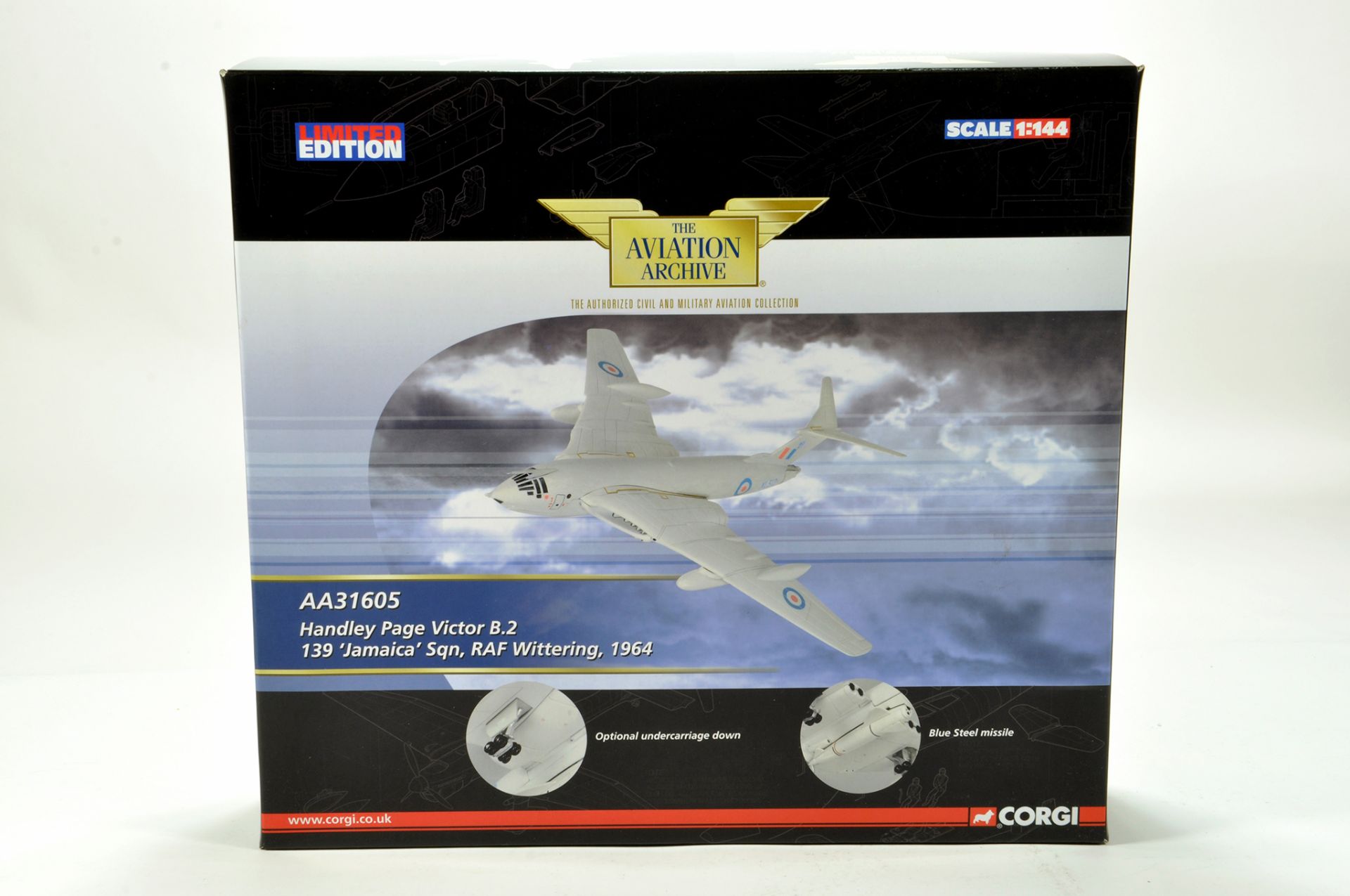 Corgi 1/144 diecast aircraft issue comprising aviation archive No. AA31605 Handley Page Victor. E to