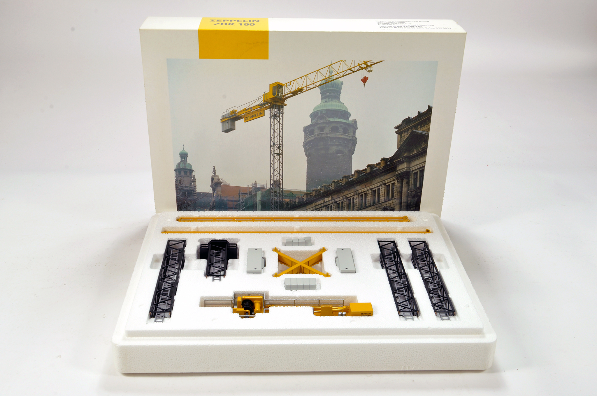 Conrad 1/87 construction issue comprising Zepplin ZBK 100 Tower Crane. E to NM.