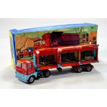 Corgi Chipperfields Circus Scammell Handyman with 3 x animal cages with figures. Nice Example is E