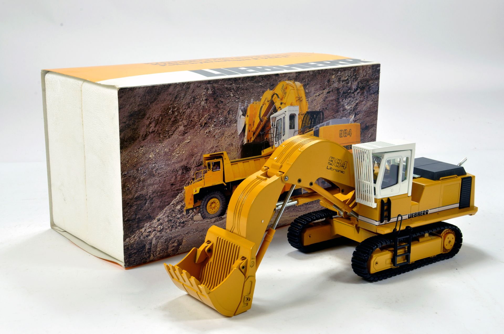 Conrad 1/50 construction issue comprising Liebherr 984 Litronic Excavator. E to NM.