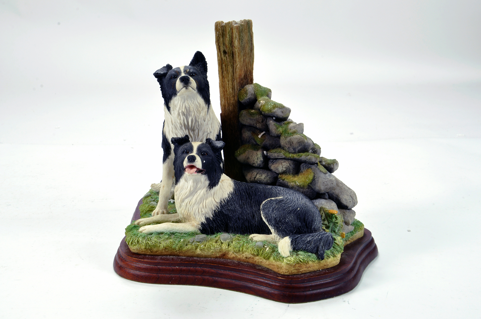 A static Border Fine Art presentation piece Ready and Waiting comprising a Border Collie Duo. Fine