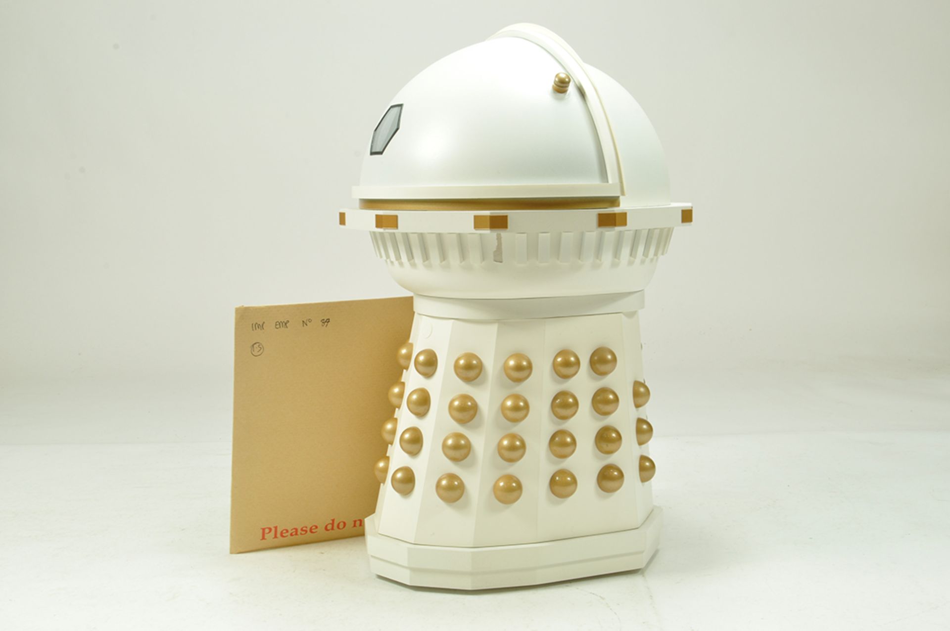 ARC Series of 1/5 scale Handbuilt Dr Who Dalek issues comprising Imperial Emporer Dalek. Complete