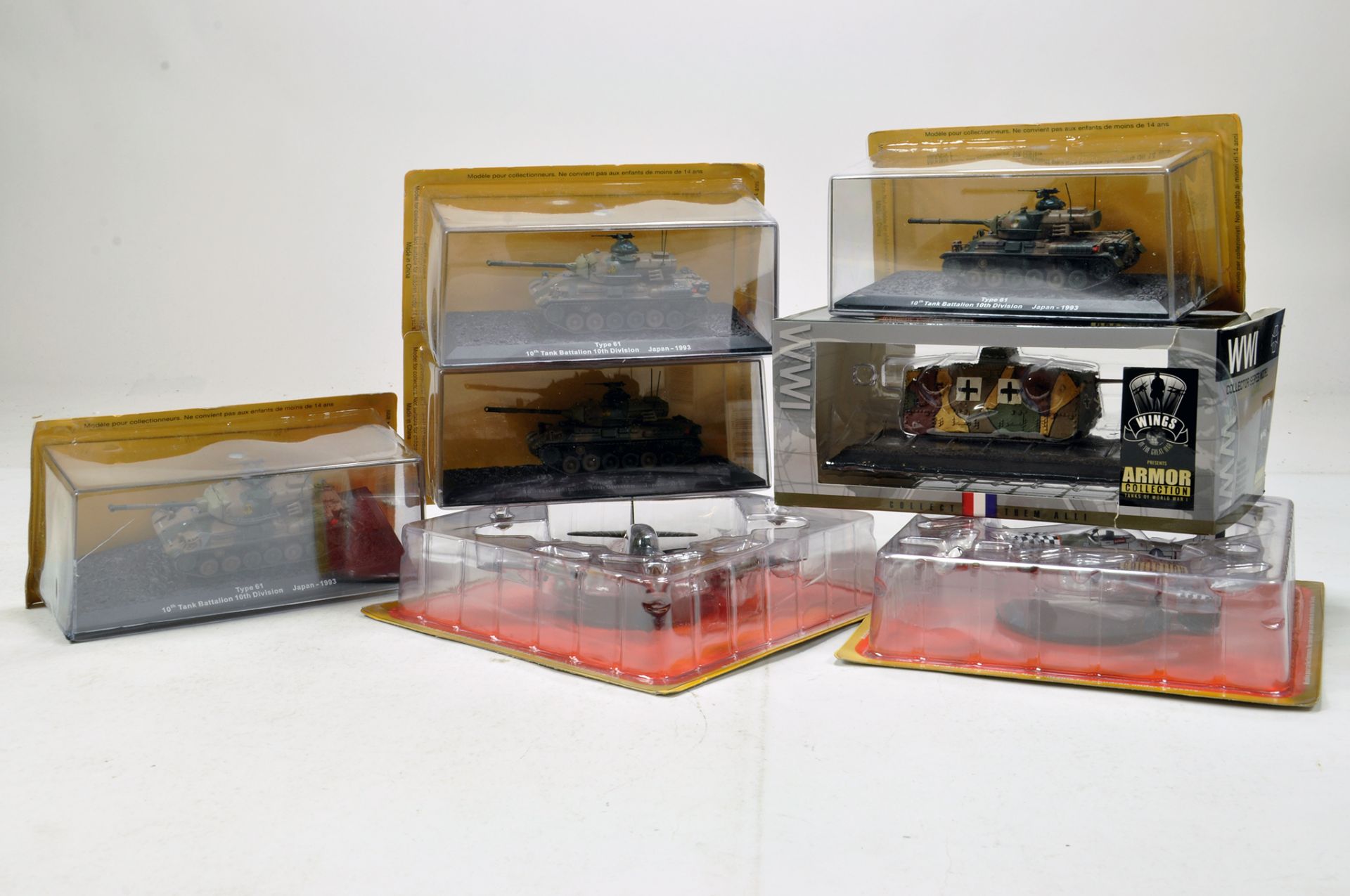 Military diecast vehicles from Deagostini and others. Generally E to NM.