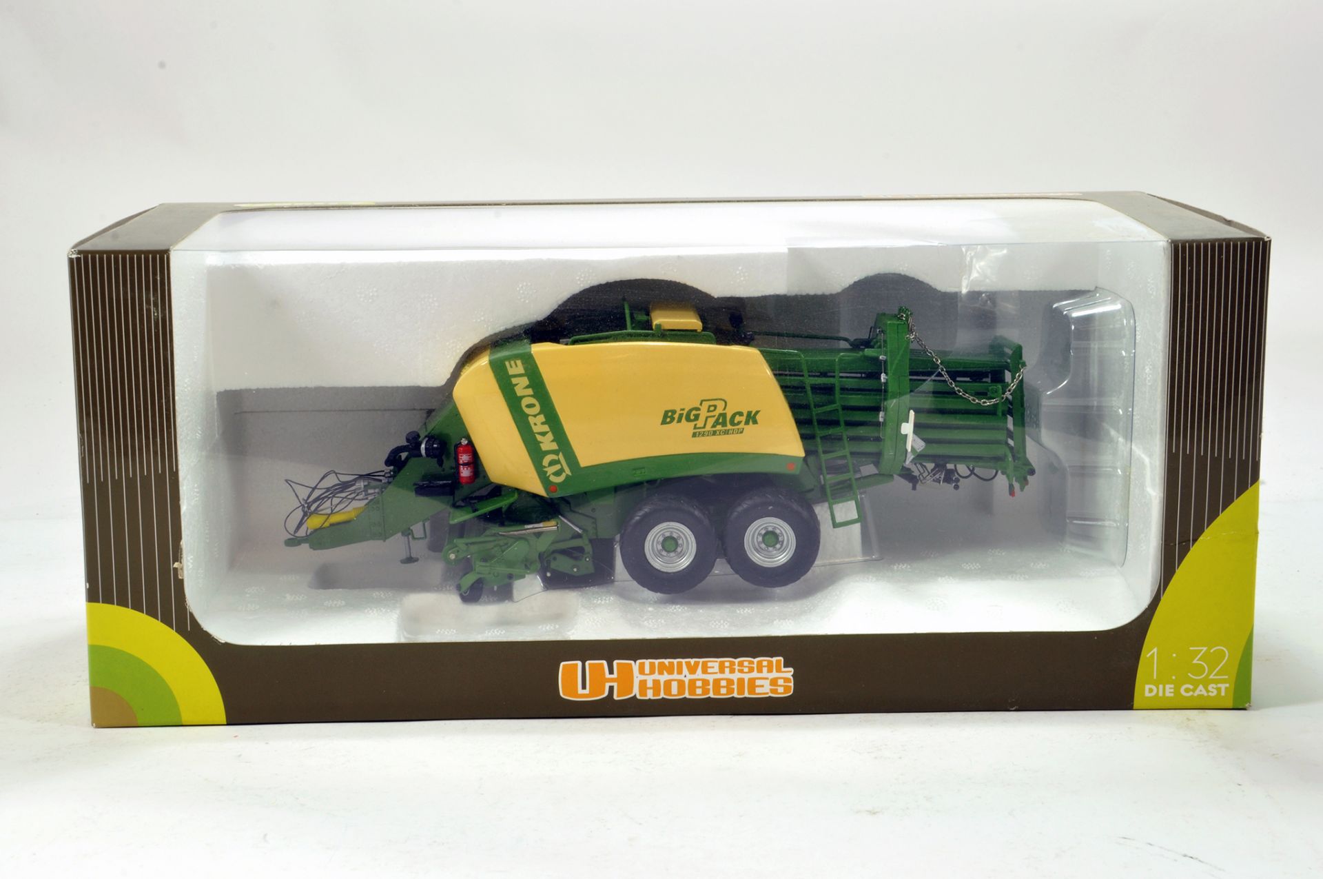 Universal Hobbies 1/32 Farm Issue comprising Krone Big Pack Baler Generally E to NM with box.